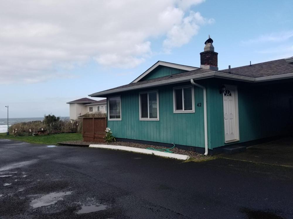 Silver Surf Motel Ячатс Екстер'єр фото